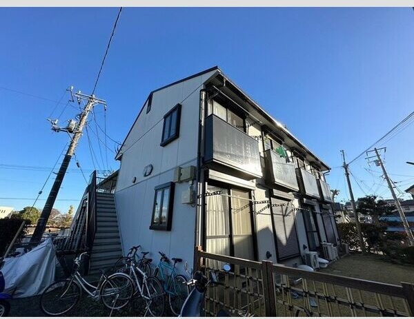 フロイデンハイム イースト 外観