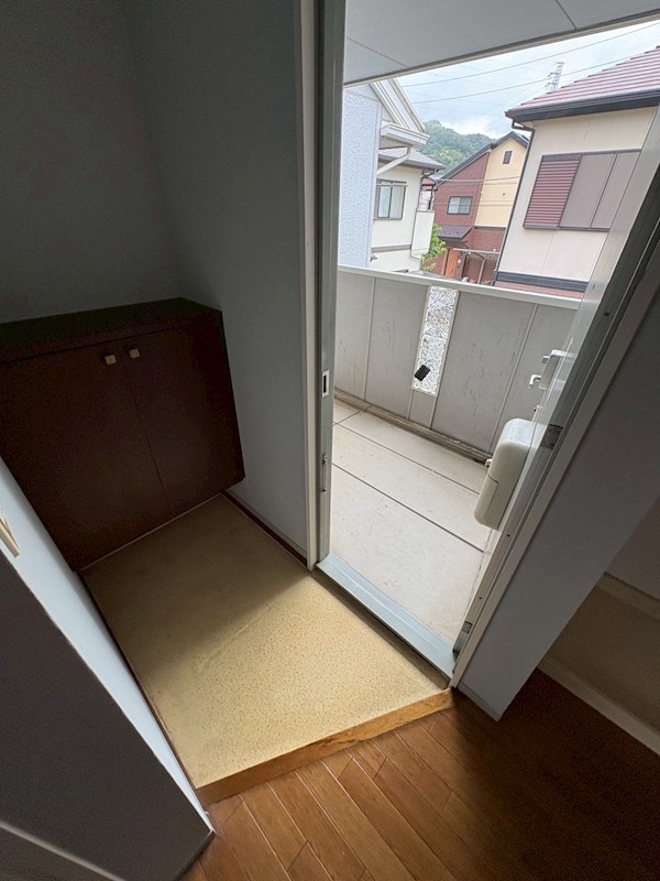 シャトレー森戸 玄関