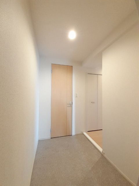 クレスト湘南 玄関