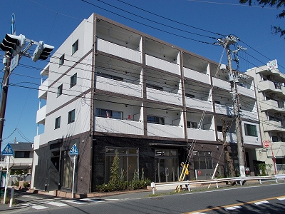 ルブス湘南 205号室 外観