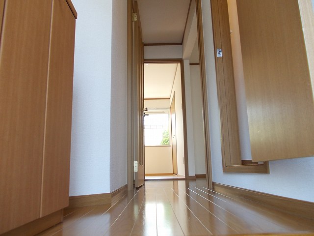 マロンスクウェアＢ 玄関