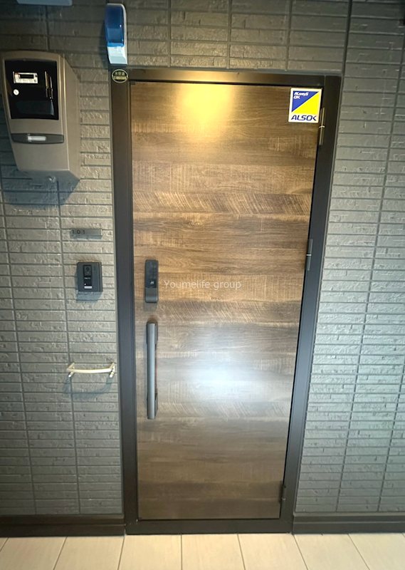 アルベート湘南台 玄関