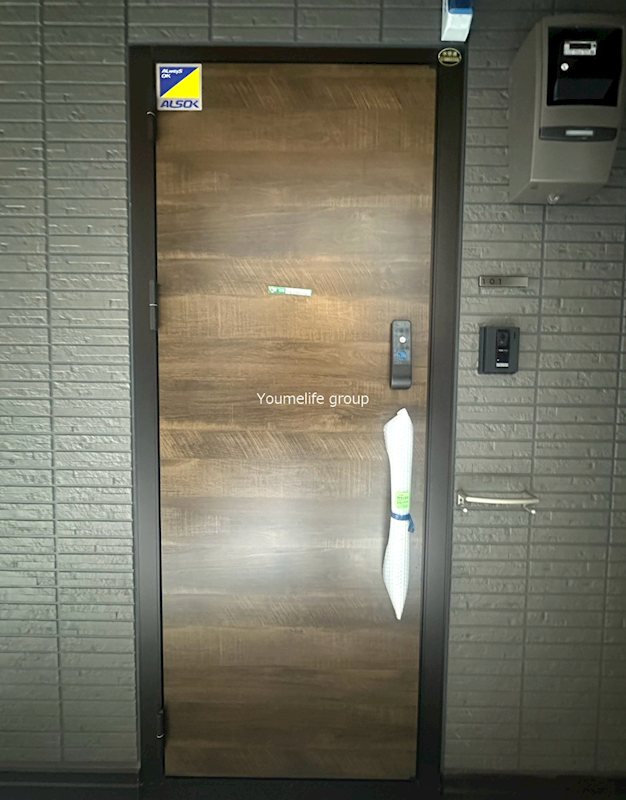ブルマーレ湘南台 玄関
