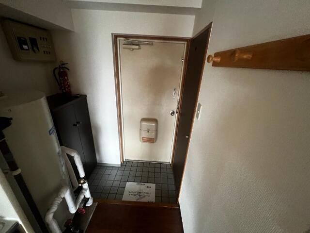 リアライズ伊勢原 玄関