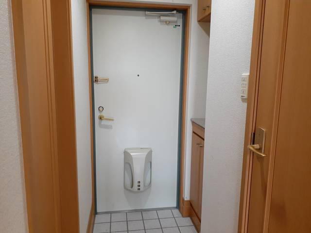 ブローテ本厚木 玄関