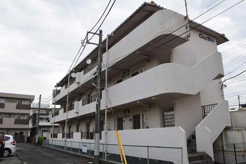 センチュリー21厚木 305号室 外観