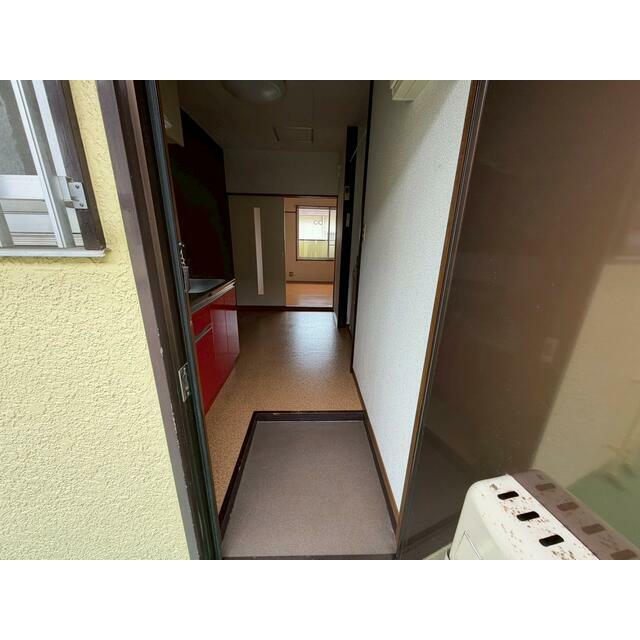 メゾンドアツミ 玄関