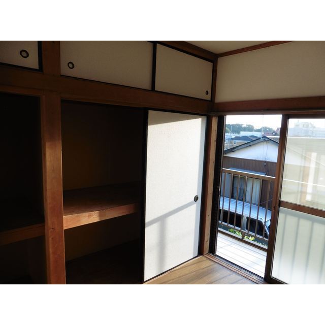 高長ハイツ 収納