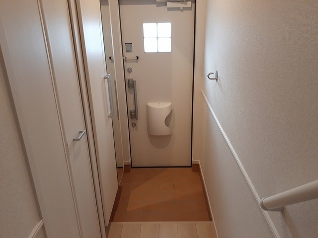 アロース 玄関