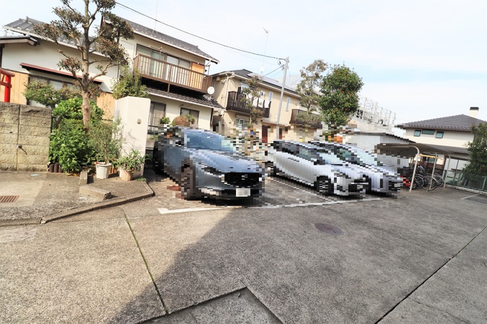 ウエストヒル湘南台 駐車場