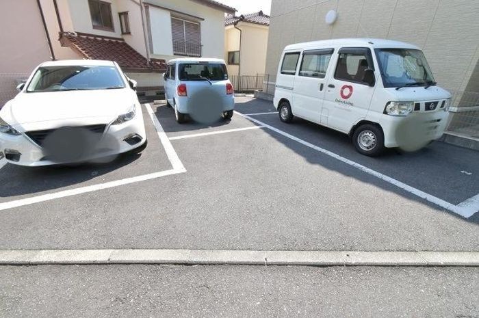 シリウス 駐車場