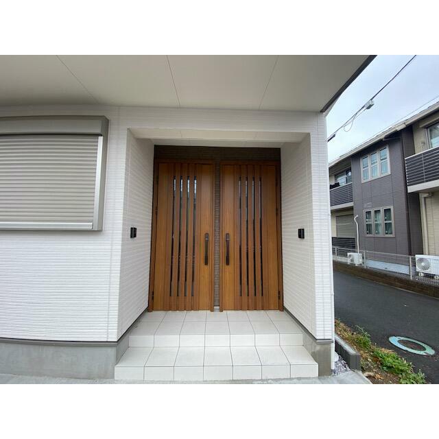 ＩＣＯＬＩＳ愛甲石田 玄関