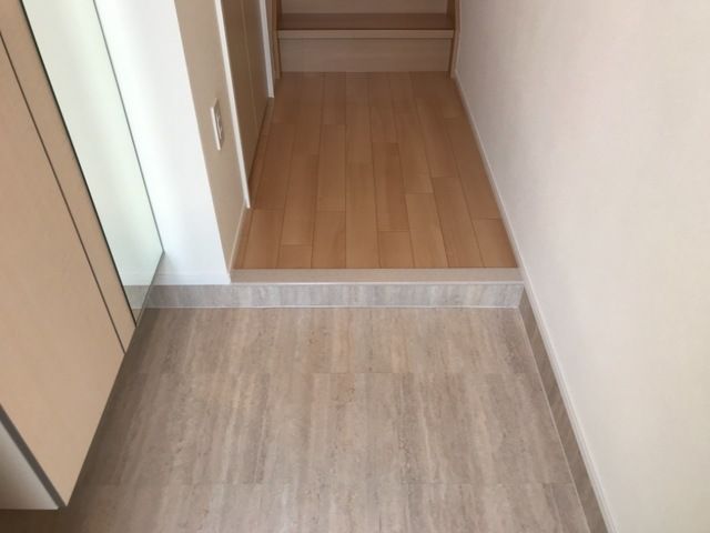 ＥＸＣＥＬ・Ｉ弐番館（エクセルアイニバンカン） 玄関