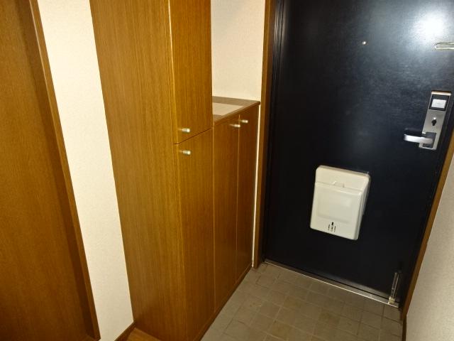 グランディール茅ヶ崎 玄関