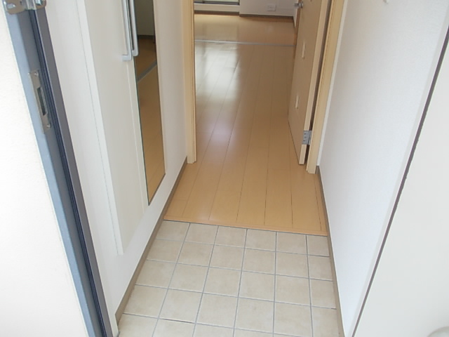 ラ　フエンテ 玄関