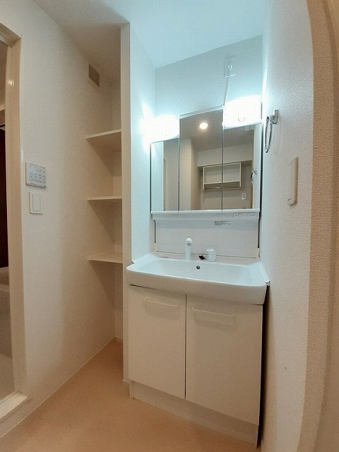 シャイン　アイリス その他3