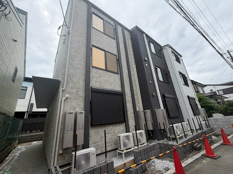 アザーレ・レミファ東海大学前 203号室 外観