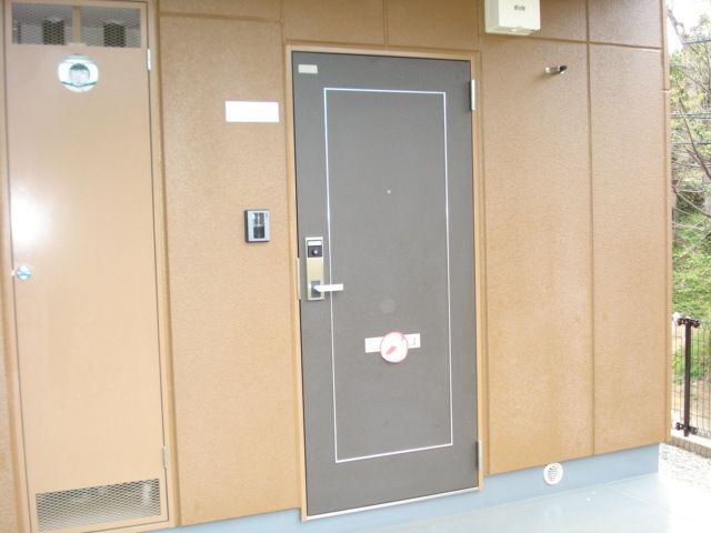 クレストール 玄関