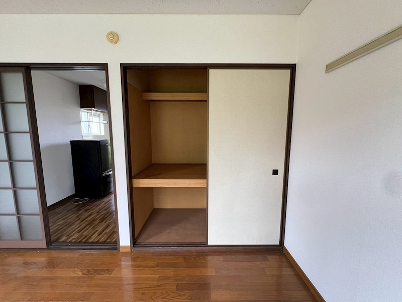 今井ハイツＥ棟 収納