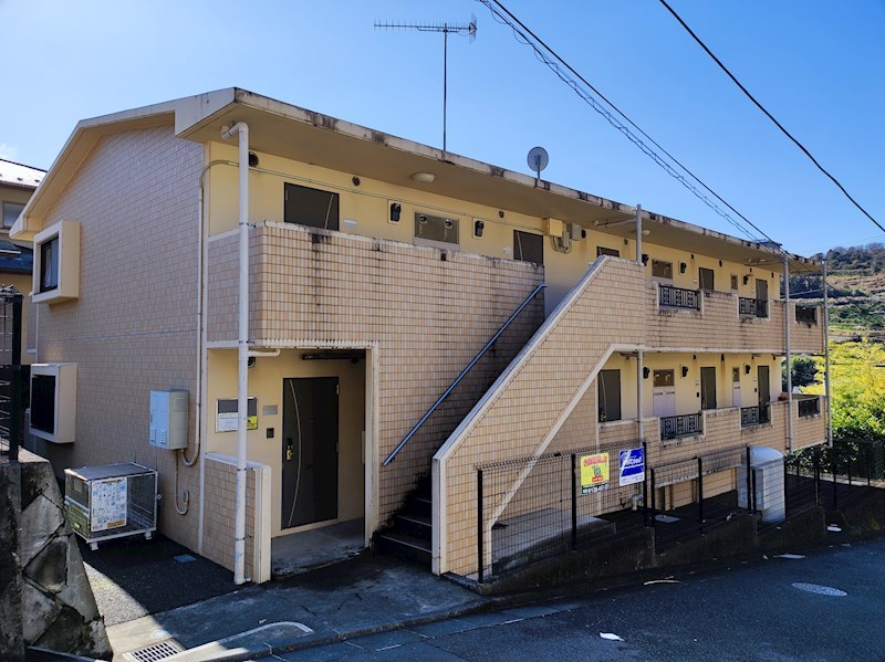 グランツ秦野 206号室 外観