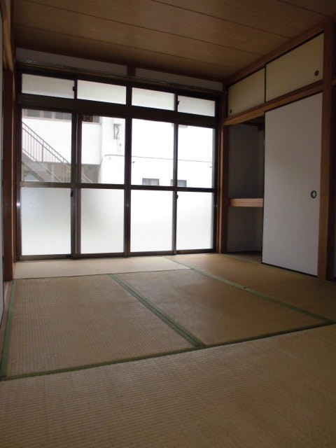 ベッドルーム