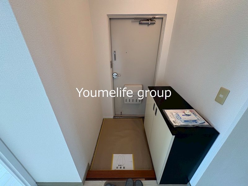 テレパレス伊勢原６号棟 玄関