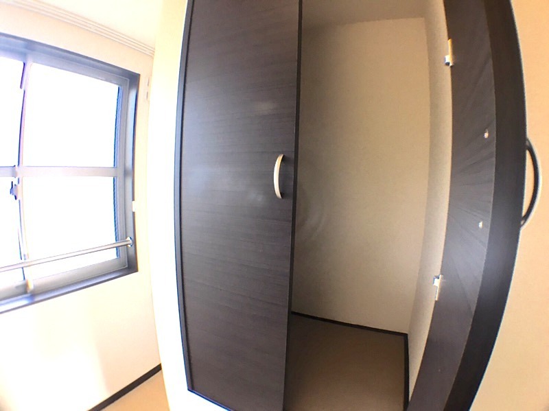 レオネクストオアシス 収納