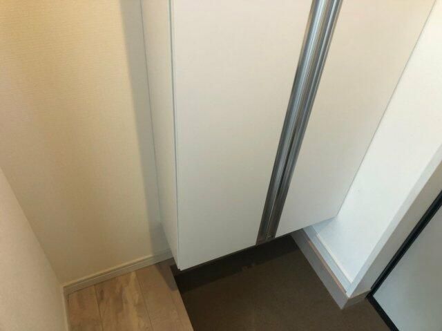 ベイルーム上町屋ＡＢ棟 玄関
