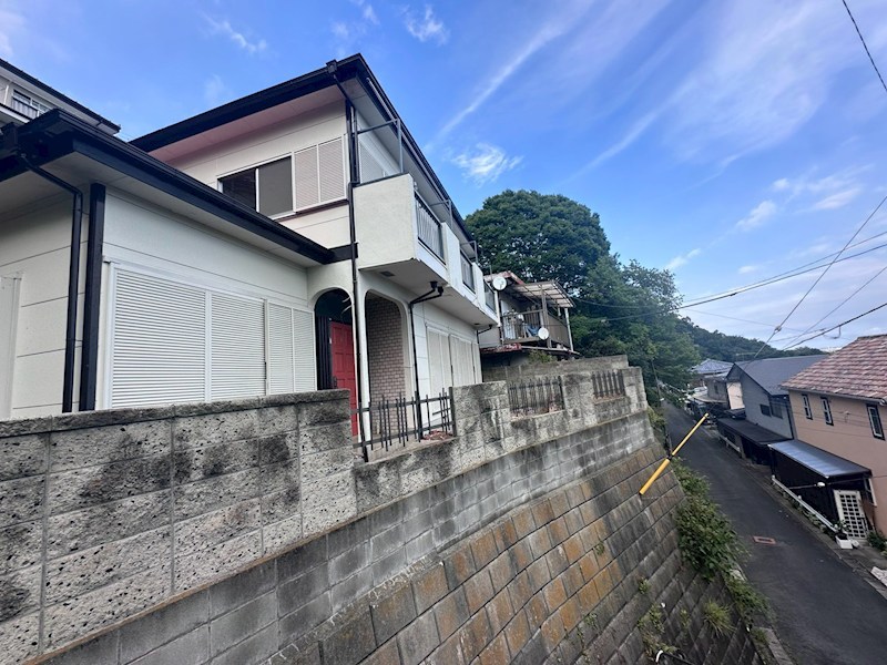 秦野市鶴巻2074戸建て 外観
