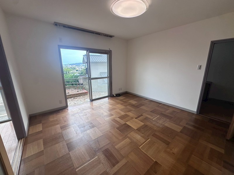 秦野市鶴巻2074戸建て リビング