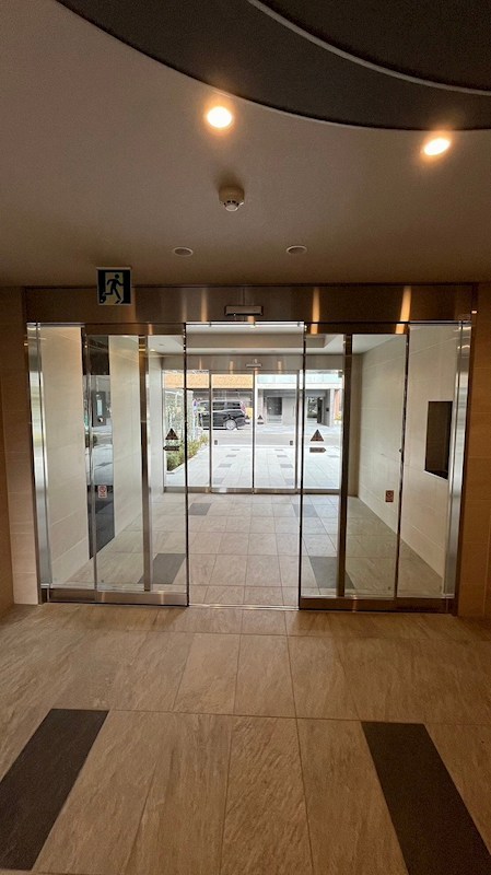 LIME RESIDENCE HIRATSUKA WEST エントランス