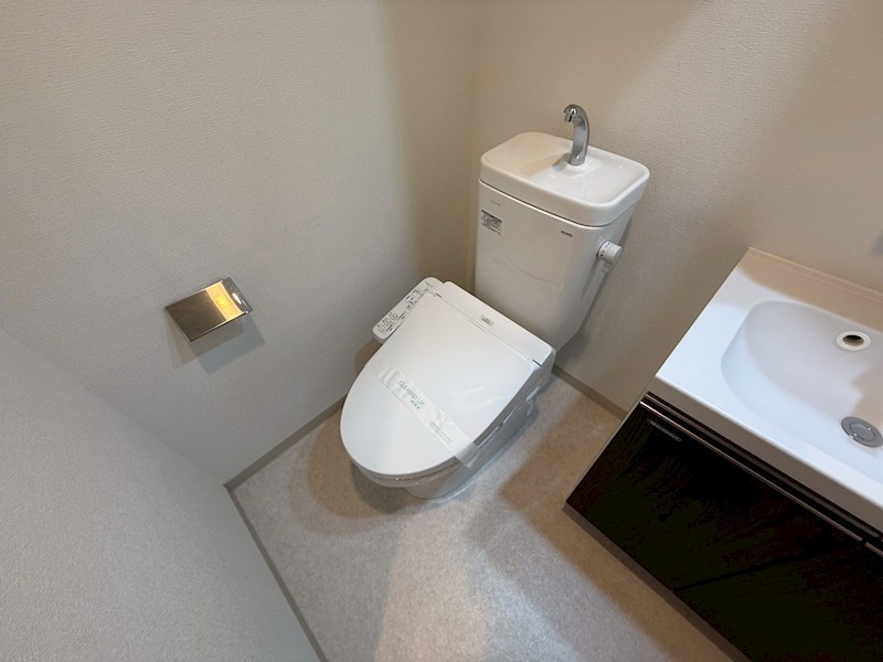 LIME RESIDENCE HIRATSUKA WEST トイレ