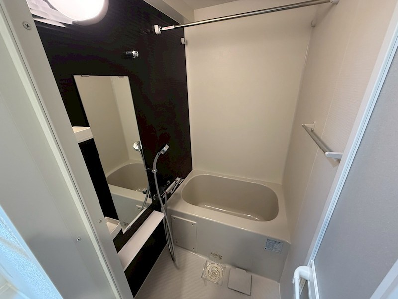 LIME RESIDENCE HIRATSUKA WEST 風呂画像