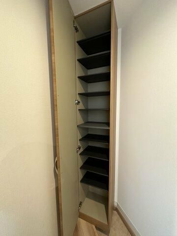 ベイルーム上町屋ＡＢ棟 玄関