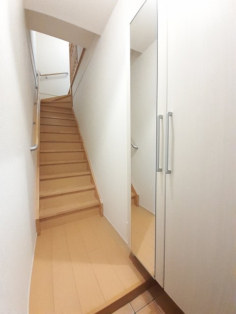 シャンブル湘南Ⅱ 玄関