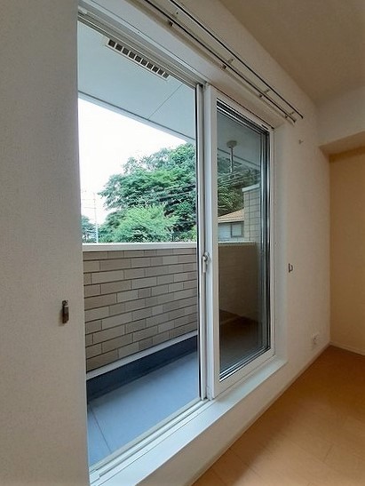 シャンブル湘南Ⅱ ベランダ