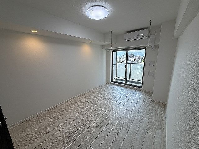 LIME RESIDENCE HIRATSUKA WEST リビング