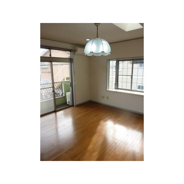 ラベンダー湘南Ⅰ リビング