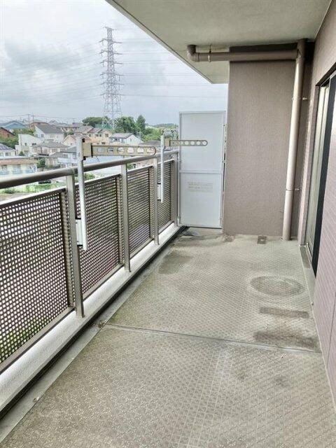 ローレルスクエア港南台Ｃ棟 ベランダ
