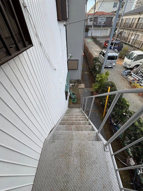 千秋荘（天沼アパート）6畳 東側 エントランス
