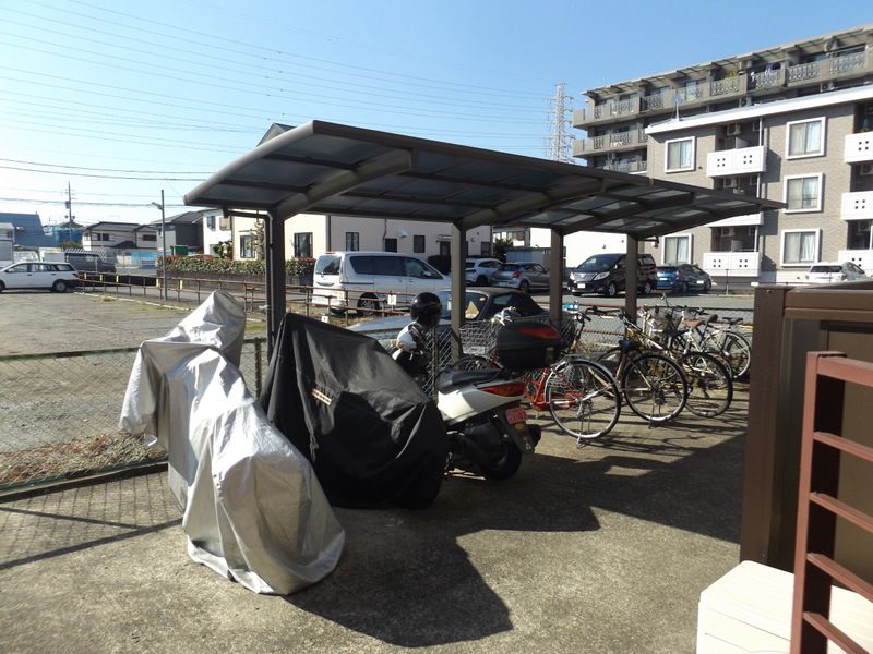 神奈川県厚木市旭町５丁目 駐車場