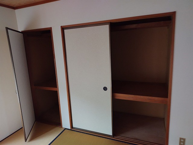 シャトレー森戸 収納