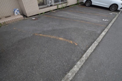 コーポ川口 駐車場