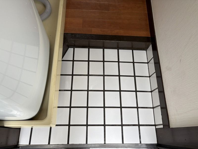 プライム鶴巻 玄関