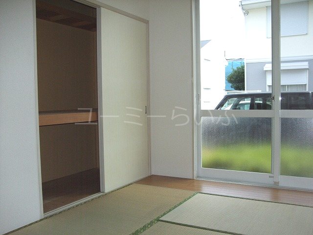 神奈川県藤沢市石川４丁目 収納