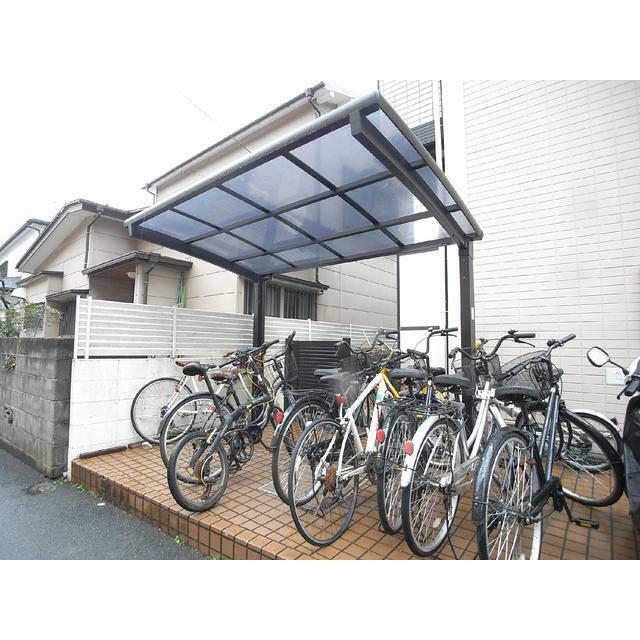 Ａｐａ花の木 駐車場