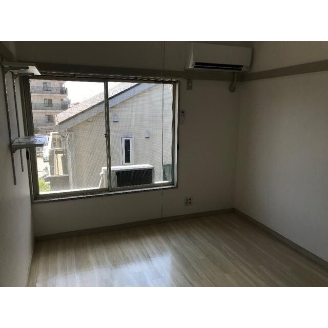 Ｔｈｙｍｏｓ三田 リビング
