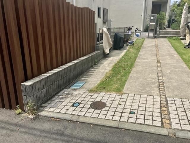 鵠沼桜が岡戸建 駐車場