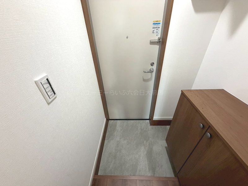 サンライト立石 玄関