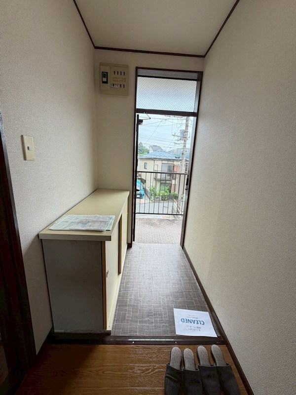 高長ハイツ 玄関
